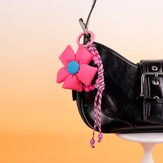Fashion Flower PU Keychain Car Key Holder Cute Leather Charms for Bags Purse Backpack Pendant Accessories 